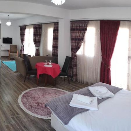 Malia Holiday Let Фамагуста Екстер'єр фото