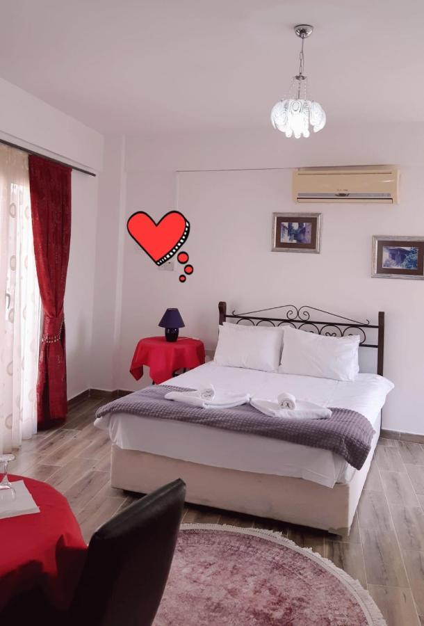 Malia Holiday Let Фамагуста Екстер'єр фото